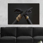 Glasbilder schwarze arme mit goldenen armbändern 120x80 cm
