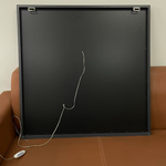 Glasbild mit LED-Beleuchtung – Affe rosa LED 80x80 cm